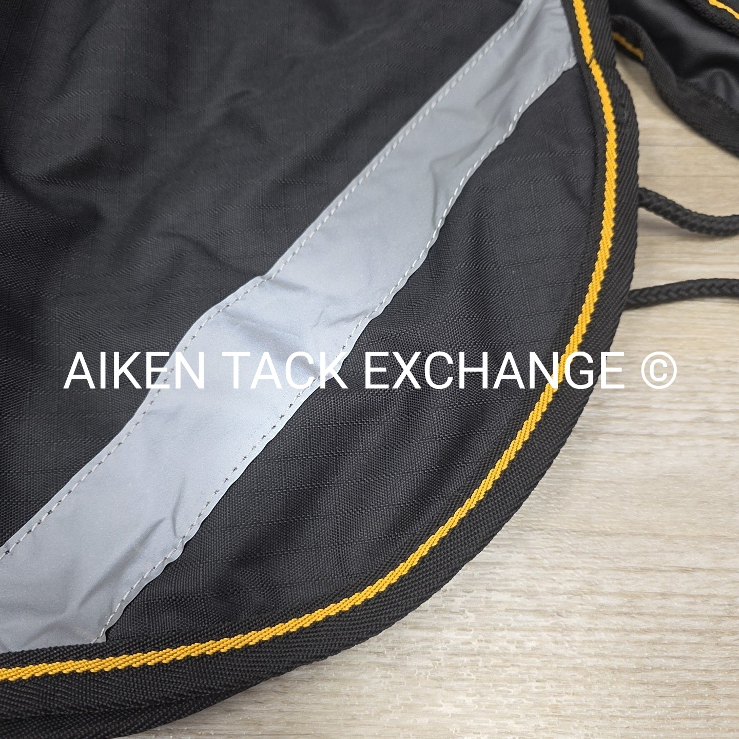 Bucas Quarter Sheet, Size Medium