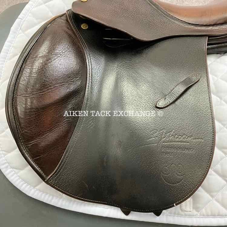 **SOLD** 1995 PJ by Bruno Delgrange Close Contact Jump Saddle, 16.5" Seat, Short Flap, Medium Tree, Foam Panels