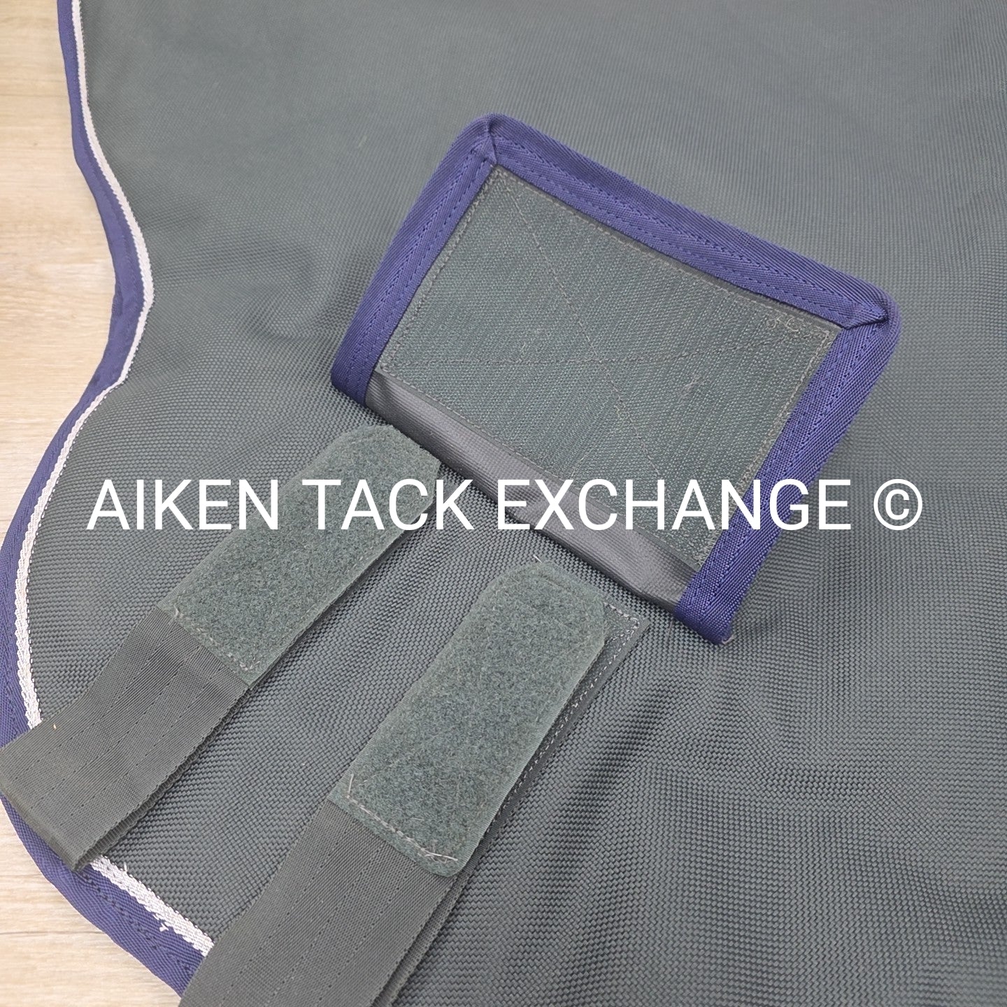 WeatherBeeta ComFiTec Plus Dynamic Detach-A-Neck Turnout Blanket, 220g fil, 78"