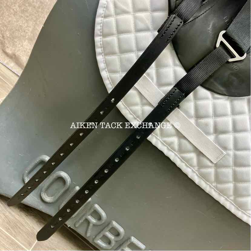 **SOLD** Windsor Elite Dressage Saddle, 17" Seat, Medium Tree, Wool Flocked Panels