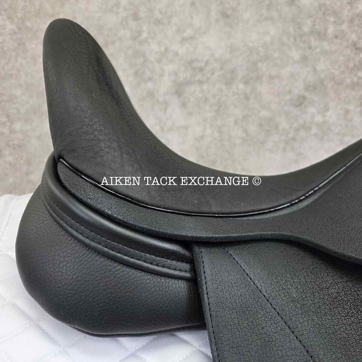 2025 Custom Saddlery Wolfgang Constanze 2 Monoflap Dressage Saddle, 17.5" Seat, Adjustable Tree, Wool Flocked Panels