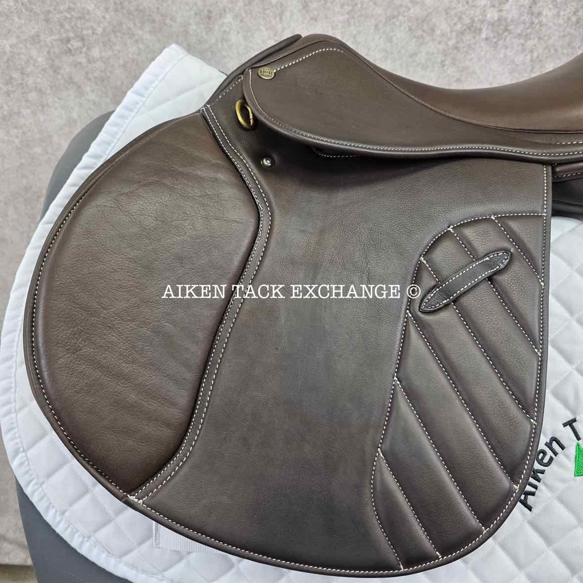 HDR - Henri de Rivel Synergy Close Contact Jump Saddle, 16.5" Seat, Adjustable Tree - Changeable Gullet, Wool Flocked Panels