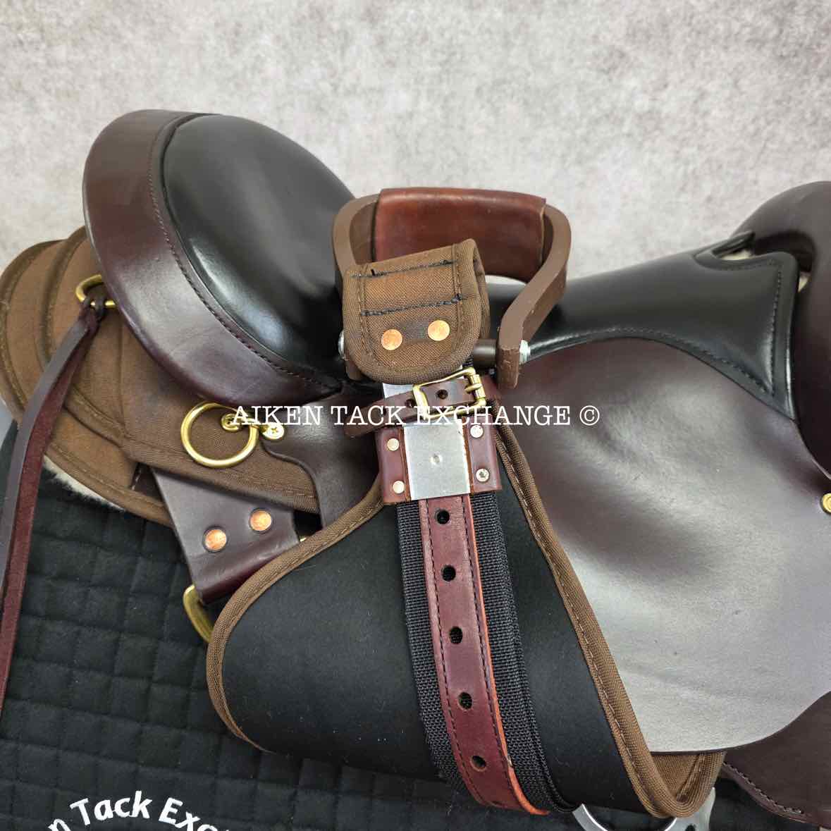 2019 High Horse by Circle Y 6916 Highbank Endurance Saddle, 16" Seat, Wide Tree - Full QH Bars
