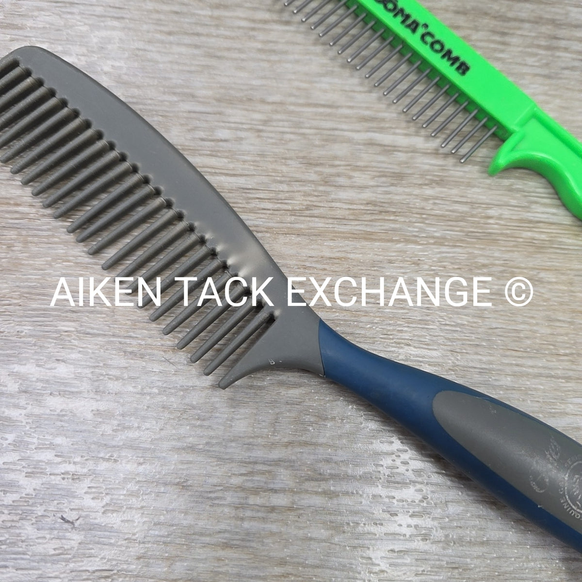 BARGAIN BUNDLE: 2 Combs & 2 Curry Combs