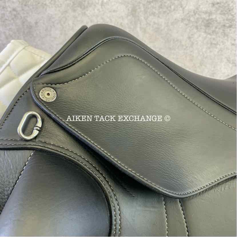 **SOLD** 2021 Equipe Glamour E-Carbon Monoflap Dressage Saddle, 17" Seat, Flex Tree - Medium Wide, Foam Panels