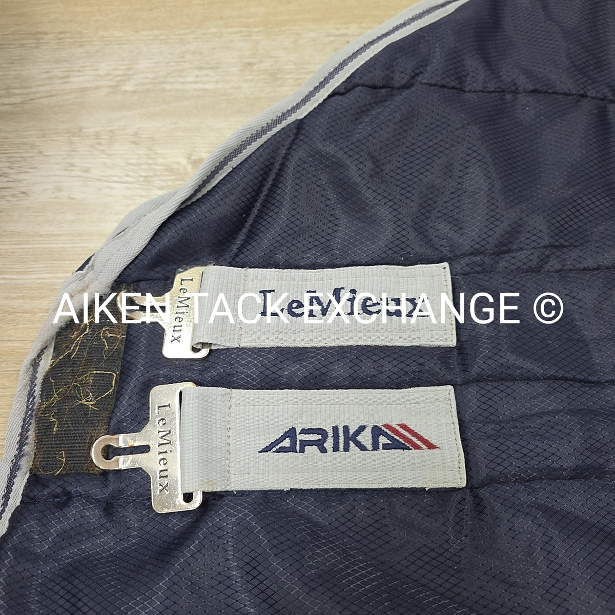 LeMieux Arika 100g fil Stable-Tek Rug, Size 81"