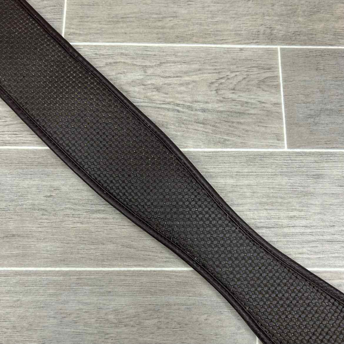 Wintec Chafeless Girth, Brown, 56"