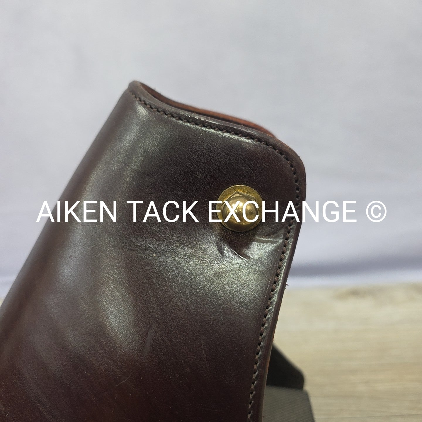 Tucker Ergobalance Hooded Western Stirrups, Missing Rubber Foot Cushion