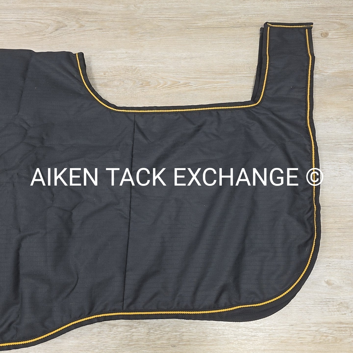 Bucas Quarter Sheet, Size Medium