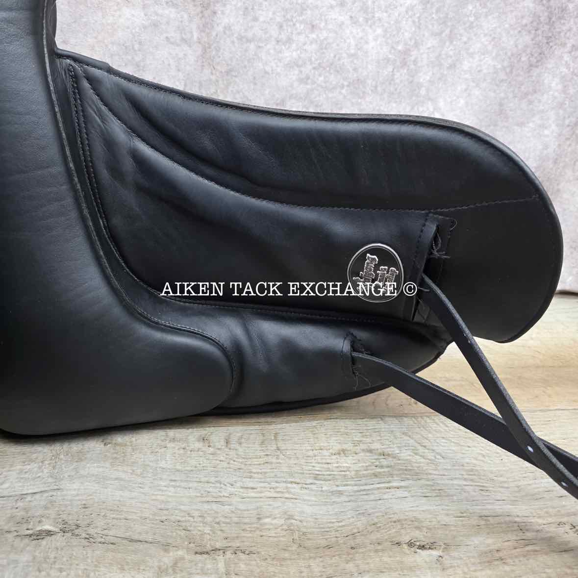 2019 Custom Saddlery Wolfgang Omni 2 Monoflap Dressage Saddle, 17.5" Seat, Adjustable Tree, Wool Flocked Hybrid Panels