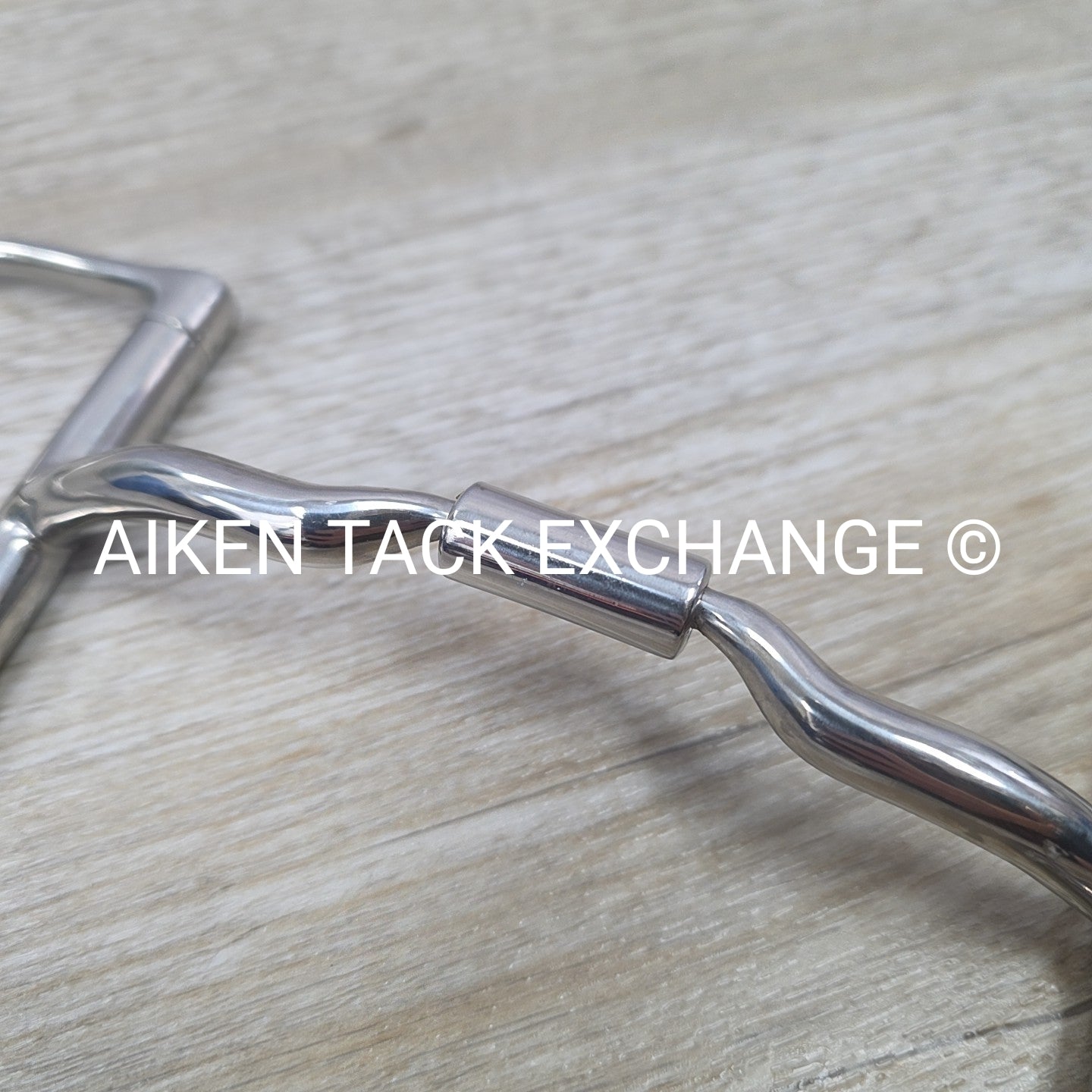 Myler English Dee without Hooks Low Port Comfort Snaffle MB 04 5.5"