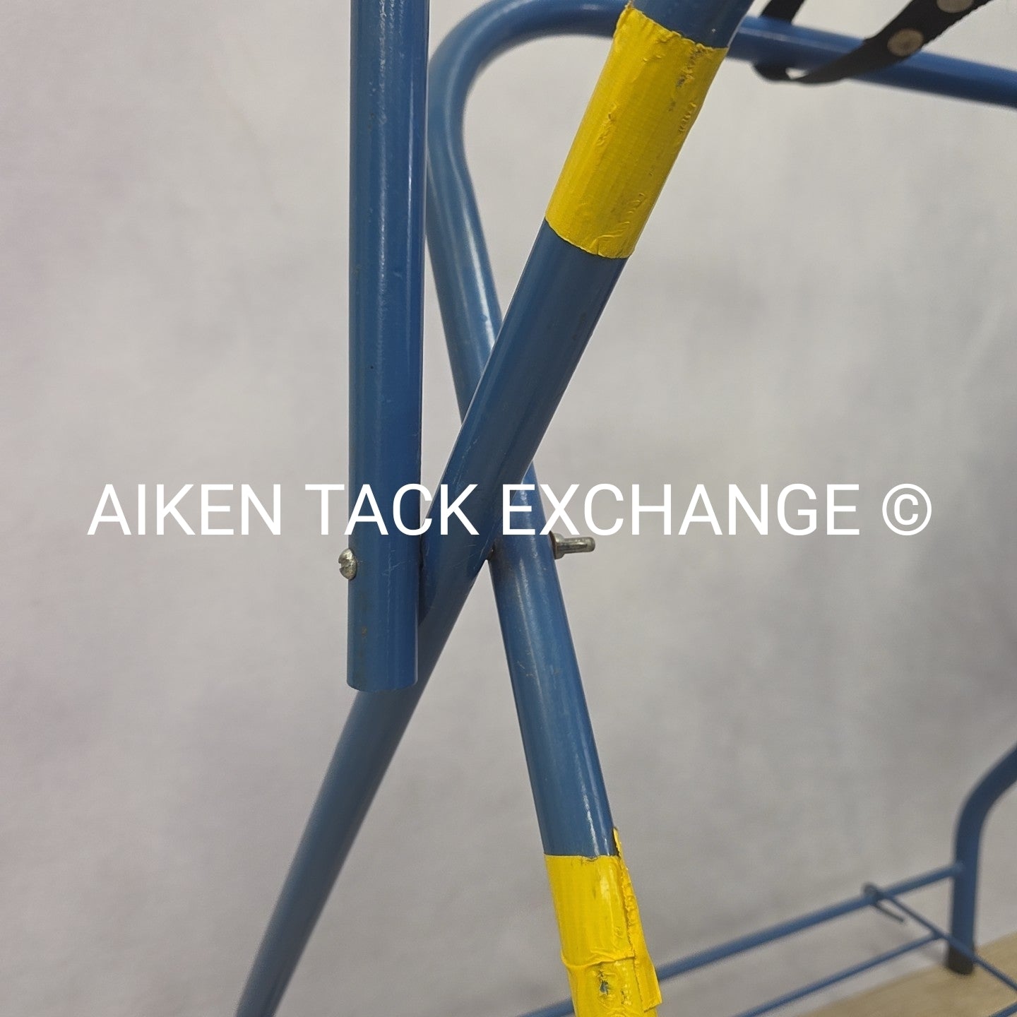 Folding Metal Saddle Rack