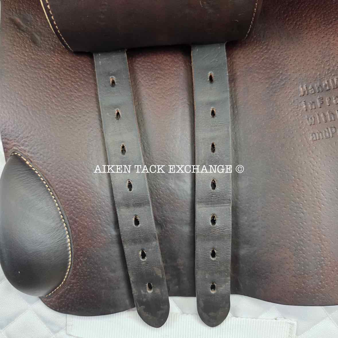 2015 Voltaire Stuttgart Jump Saddle, 17.5" Seat, 3A Flap, Medium Tree, PRO Panels