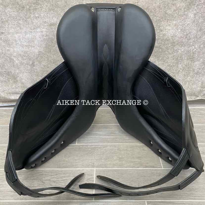 2014 Antares Cadence Monoflap Dressage Saddle, 18" Seat, 2N Flap, Medium Wide Tree, Foam Panels, Full Buffalo Leather