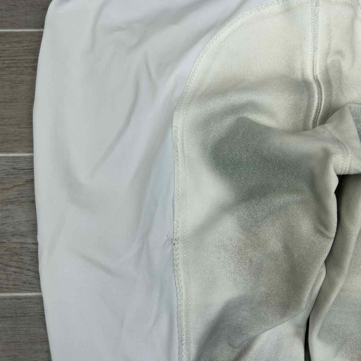 Cavallino Marino Full Seat Breeches, Size 34 (has blemishes)