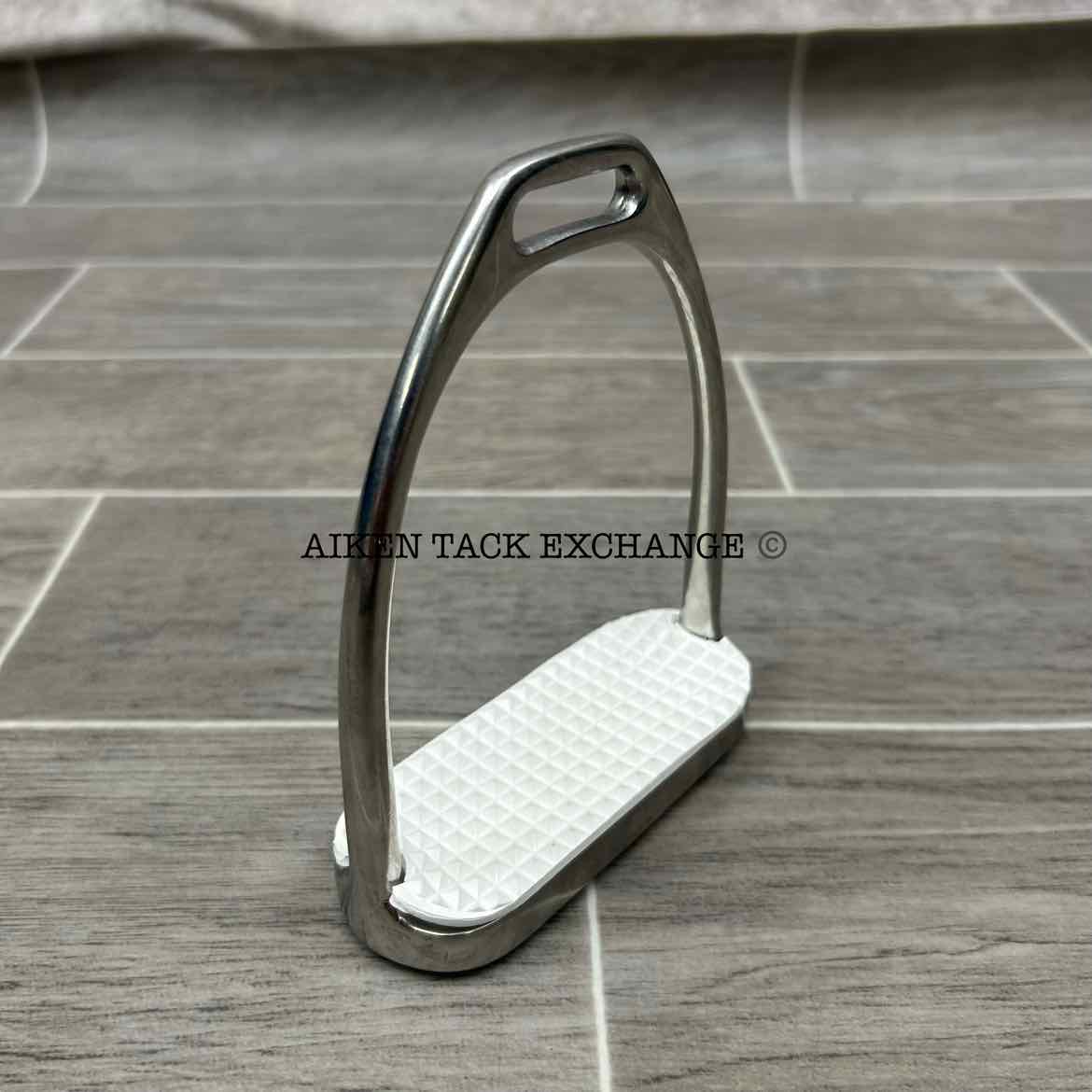 Fillis Stirrup Irons 4.25"