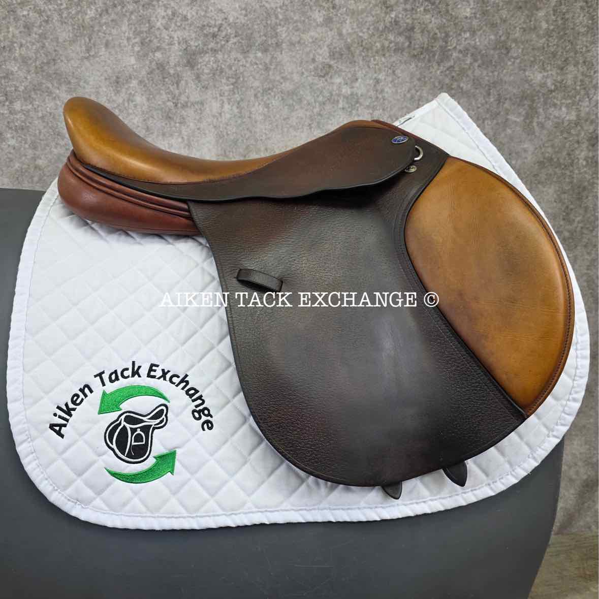 **SOLD** Balance by Frank Baines Jump Saddle, 17" Seat, X-Wide Hoop Tree, Wool Flocked Panels