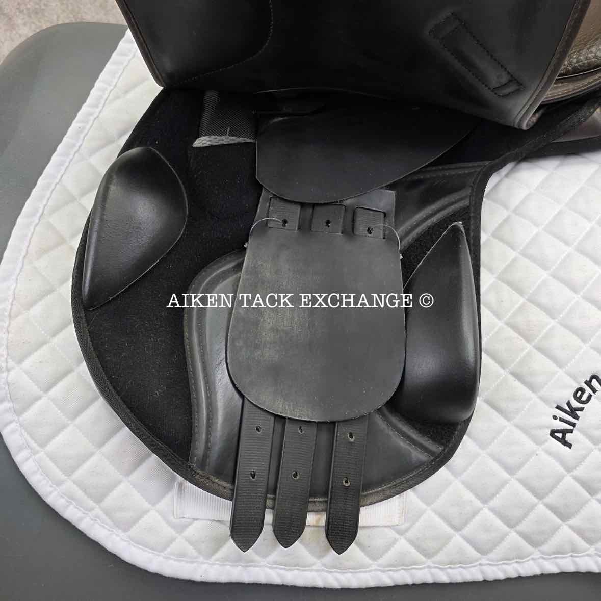 Dover Synthetic ProRide Close Contact Jump Saddle, 16.5" Seat, Medium Tree, Wool Flocked Panels