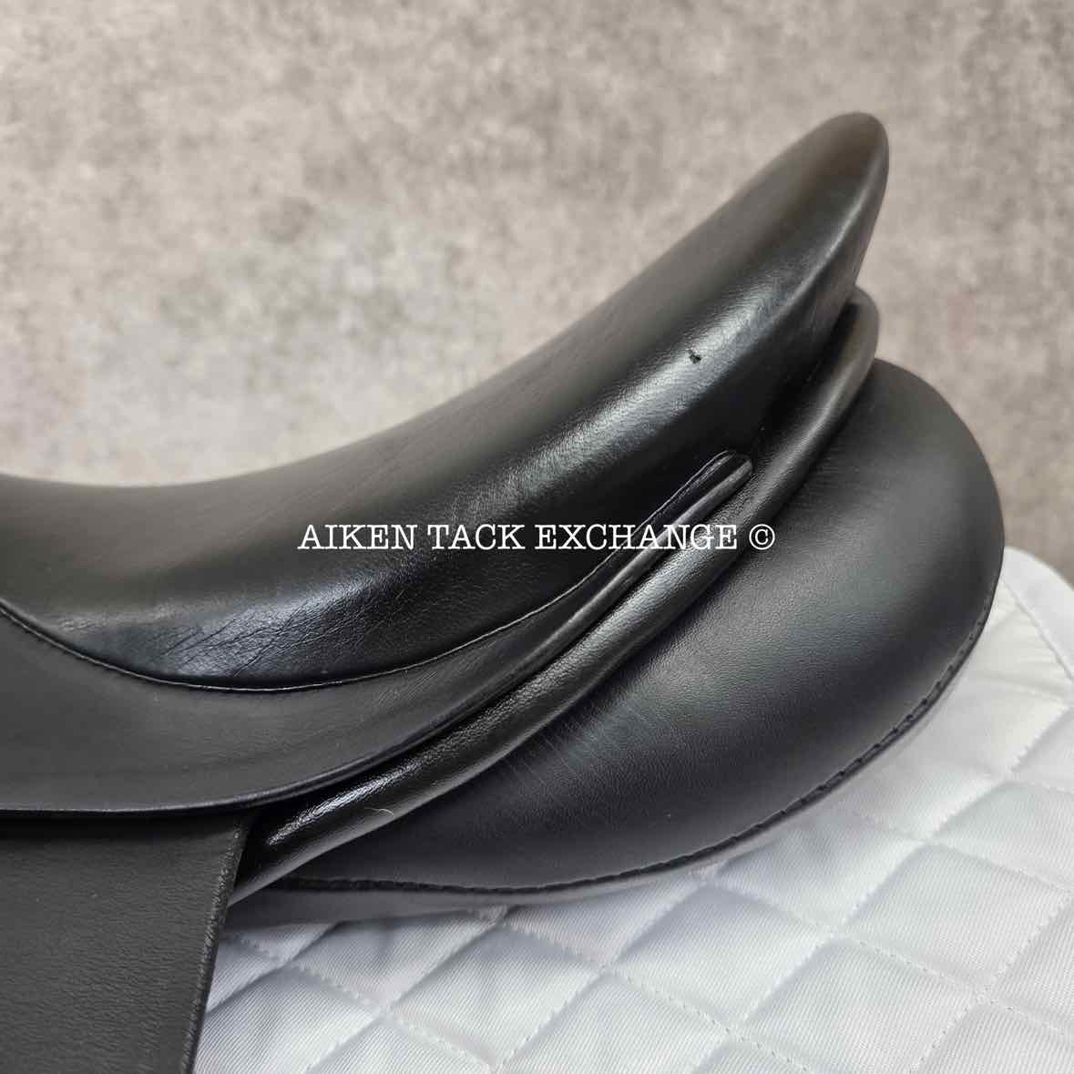 2004 Stubben Scandica DL Dressage Saddle, 17.5" Seat, 32cm Tree - Wide, Wool Flocked Panels