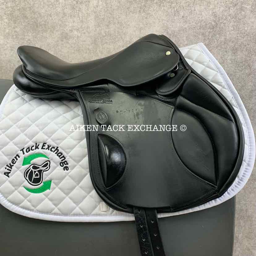 **SOLD** 2020 Berney Brothers Grand Olympic Monoflap Jump Saddle, 17" Seat, Medium Tree, Wool Flocked Panels