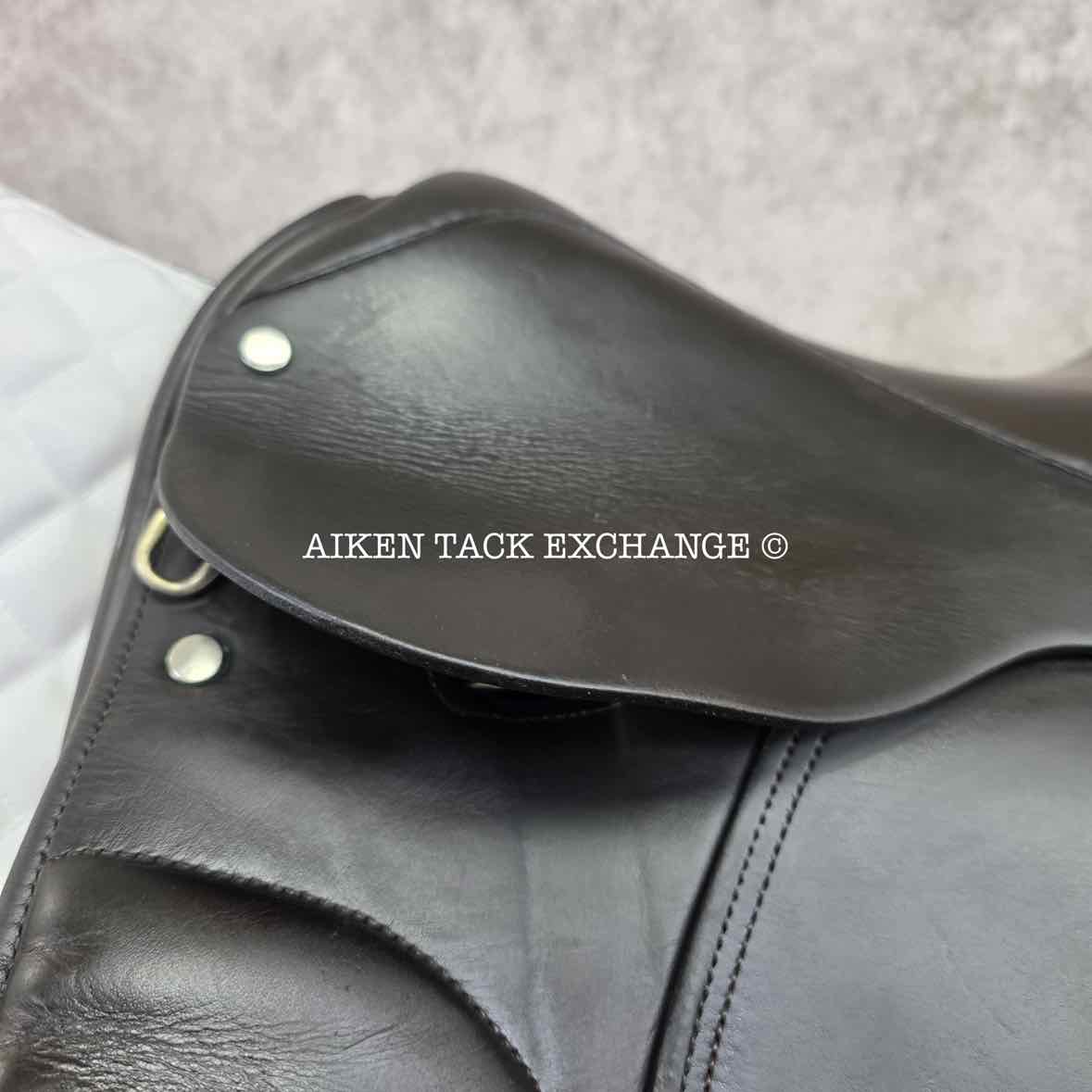 Legend Dressage Saddle, 17" Seat, M/MW Tree, Wool Flocked Panels