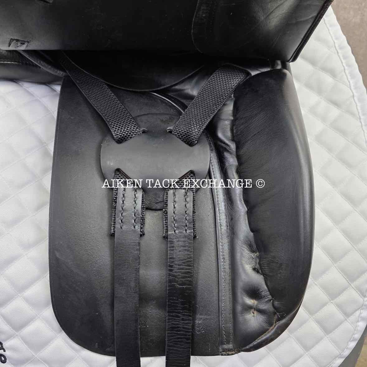 Anky Dressage Saddle, 17" Seat, Medium Wide Tree, Wool Flocked Panels