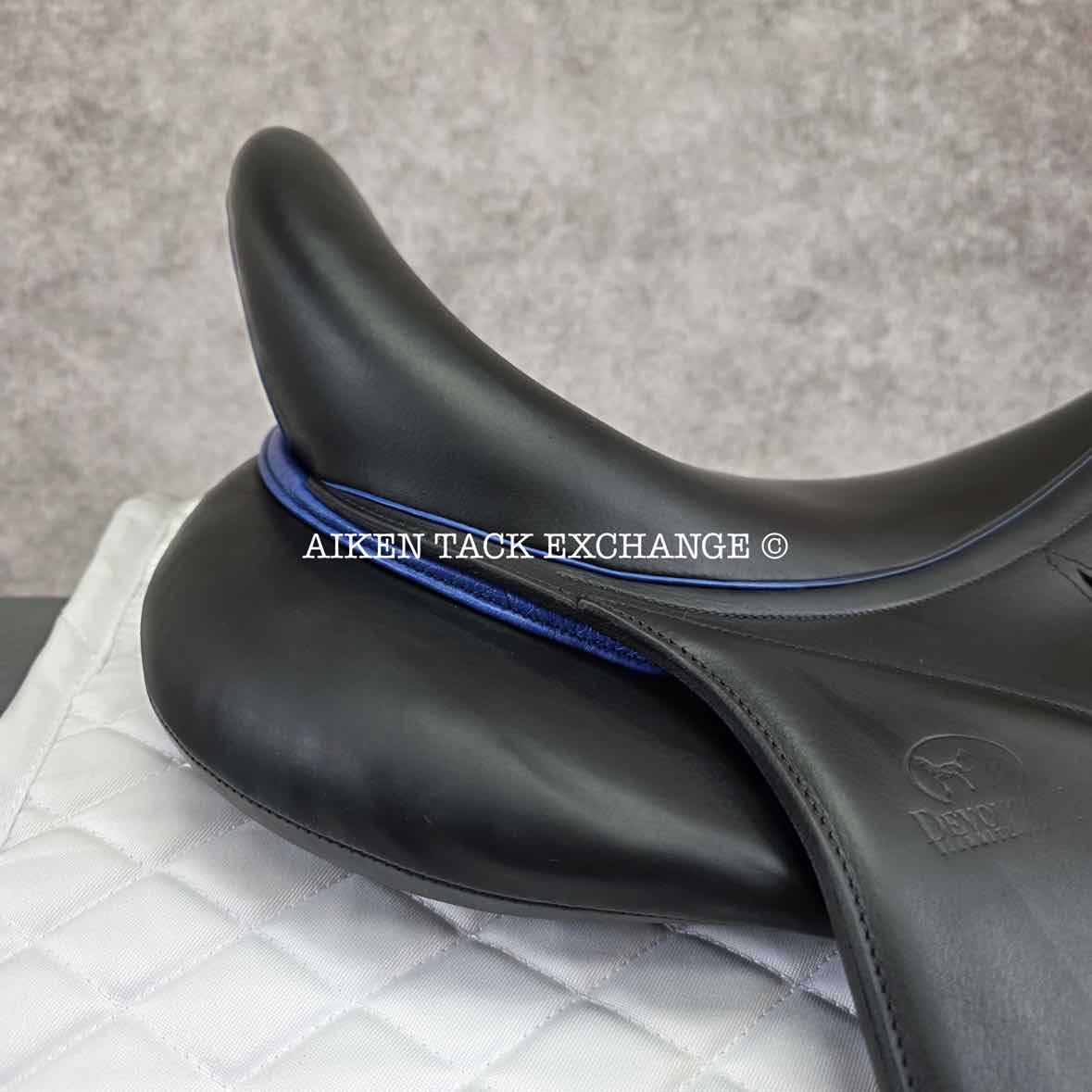 2018 Devoucoux Makila Lab Monoflap Dressage Saddle, 17.5" Seat - 2AA Flap, MW Tree, D3D Panels, Full Buffalo Leather
