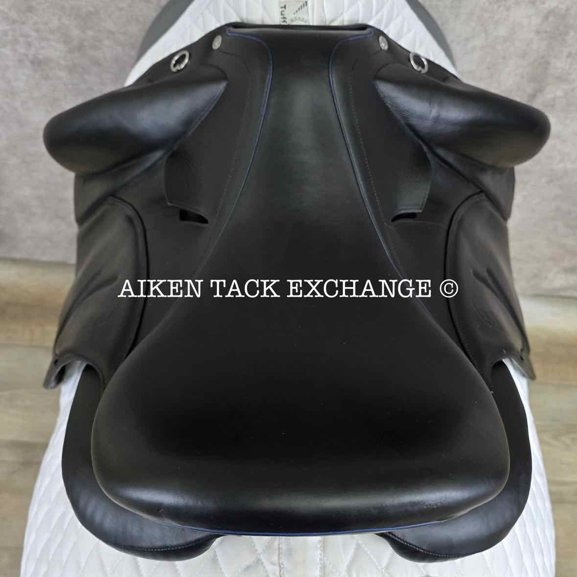 2018 Devoucoux Makila Lab Monoflap Dressage Saddle, 17.5" Seat - 2AA Flap, MW Tree, D3D Panels, Full Buffalo Leather