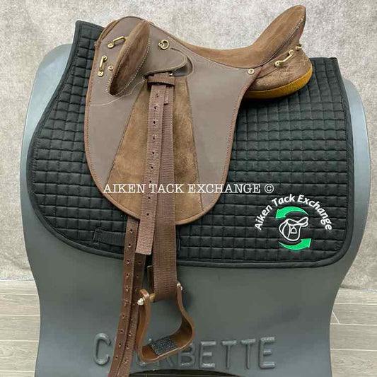 **SOLD** Down Under Saddle Supply Synthetic Australian Saddle, 17" Seat, Medium Tree
