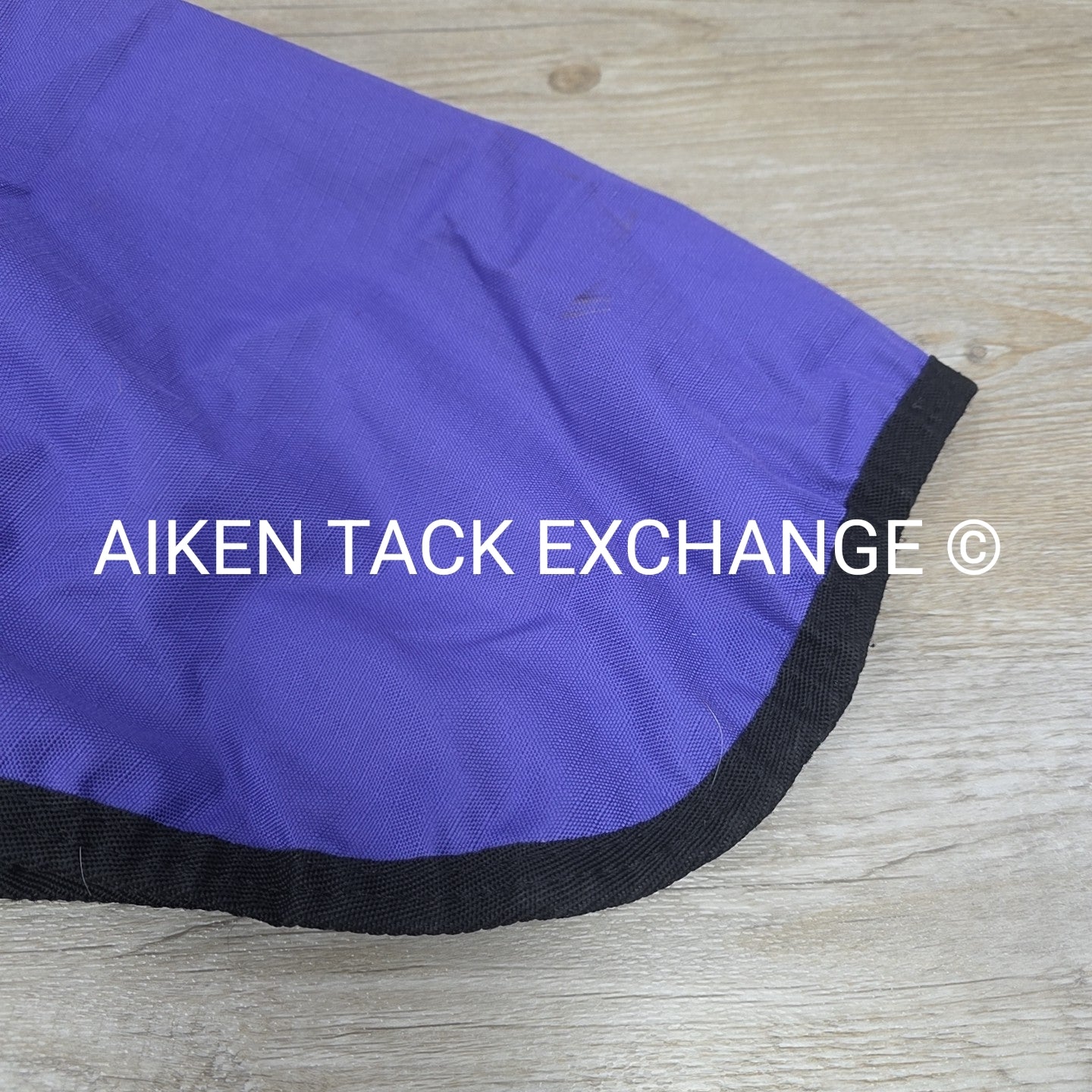 Schneiders Dura-Tech 220g fil Medium Weight Turnout Blanket, Size 76"