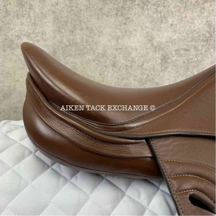 2019 Schleese Bi-NateLine UniLight Hunter/Equitation Jump Saddle, 17" Seat, Adjustable AdapTree, Wool Flocked PSI Panels