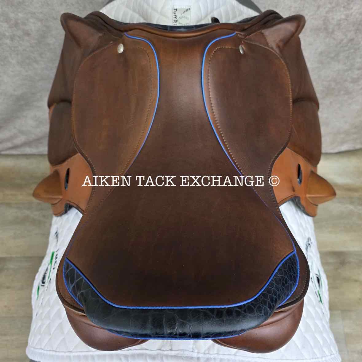 2022 Custom Saddlery Fleur De Lys Monoflap Jump Saddle, 17.5" Seat, Adjustable Tree, Wool Flocked Panels