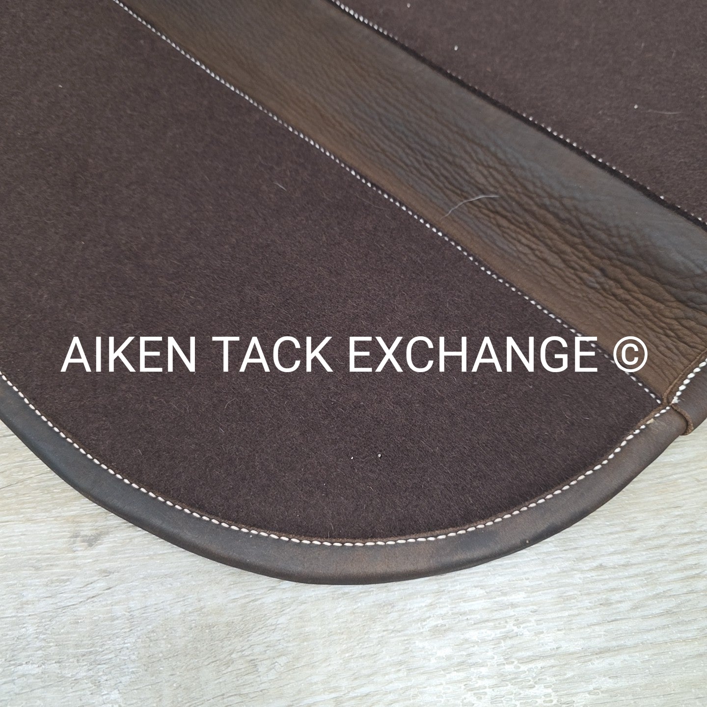 Voltaire Leather & Felt Half Pad, Size Large