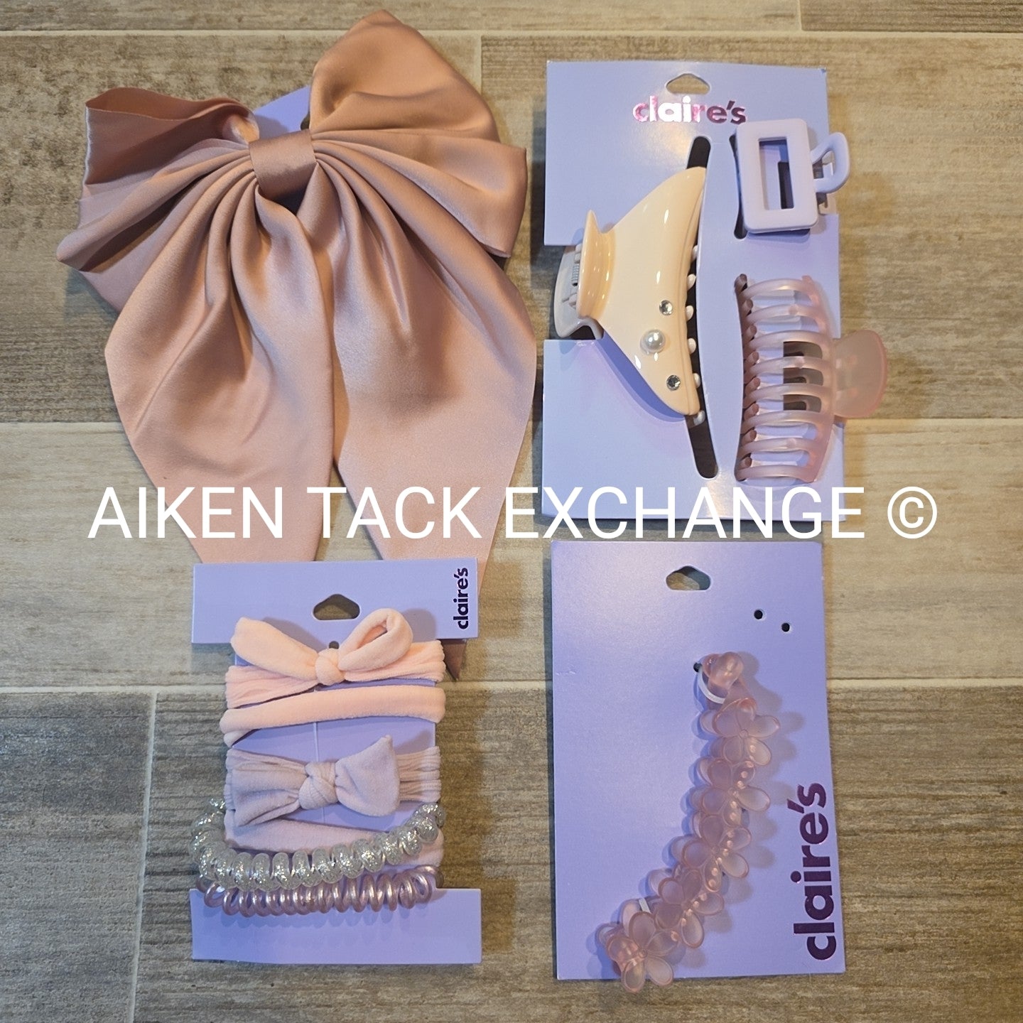 Claire's Hair Bundle - 4 Claw Clip, 1 Hair Clip, 1 Pack of Hair Ties