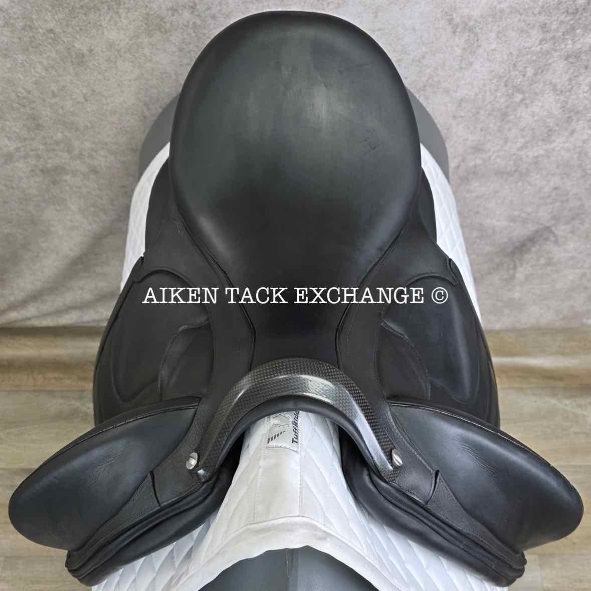 2018 Devoucoux Makila Harmonie Monoflap Dressage Saddle, 17.5" Seat - 002, 1A Flap - Short, Dynamick Tree - Medium, D3D Panels, Full Buffalo Leather