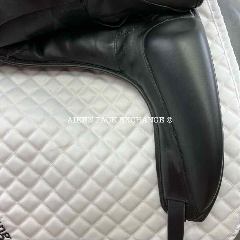 **SOLD** 2014 Custom Saddlery Signature Steffen's Advantage Monoflap Dressage Saddle, 17.5" Seat, Adjustable Tree, Wool Flocked Panels