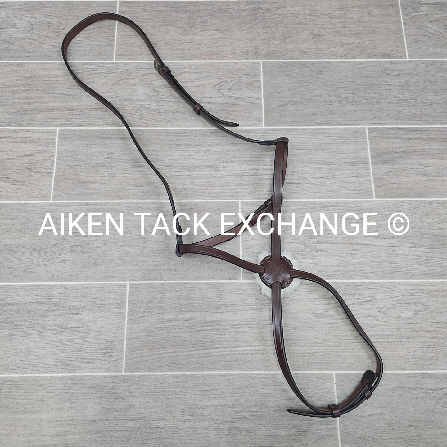 KL Select Red Barn Plain Figure 8 Noseband, Brown, Size Full