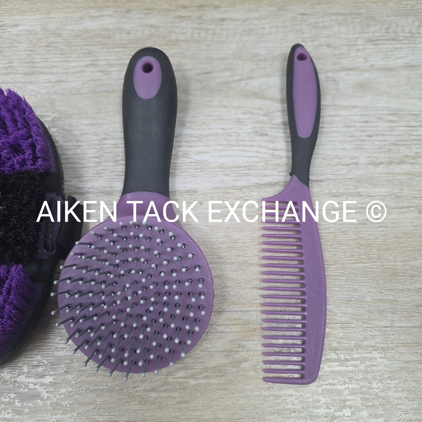 LoHKKo 7 Piece Grooming Kit