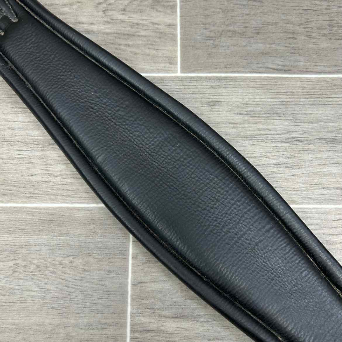 KL Select Red Barn Smart Contour Dressage Girth, Black, 30"