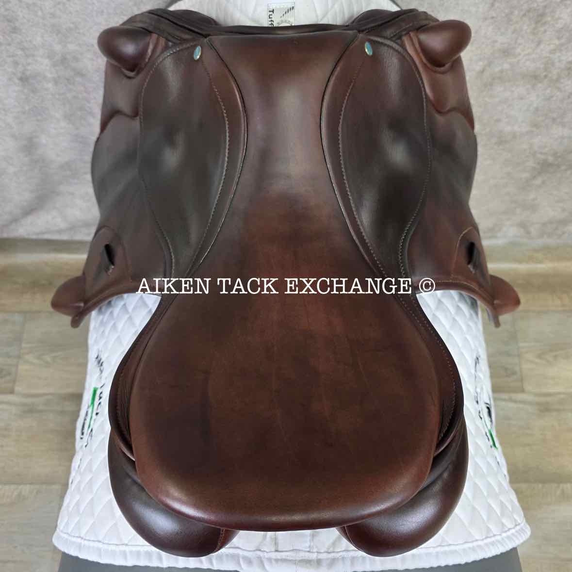 **SOLD** 2021 County Solution Monoflap Jump Saddle, 17.5" Seat, Medium Narrow Tree, Wool Flocked Panels