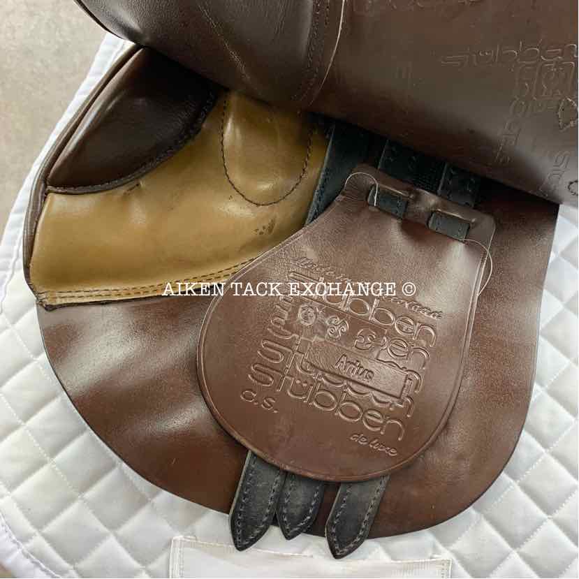2011 Stubben Artus CS Deluxe Jump Saddle, 18" Seat, 28 cm Tree - Medium, Wool Flocked Panels