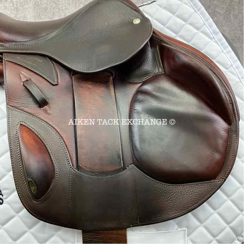 **SOLD** 2011 CWD SE15 Monoflap Jump Saddle, 16" Seat, 1A Flap, Medium Tree, Foam Panels