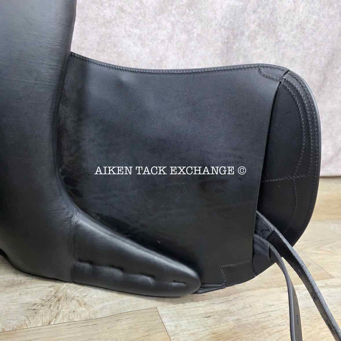 2023 Amerigo Cervia Siena Pinerolo Monoflap Dressage Saddle, 18" Seat, Tree, Wide Tree, Wool Flocked Panels