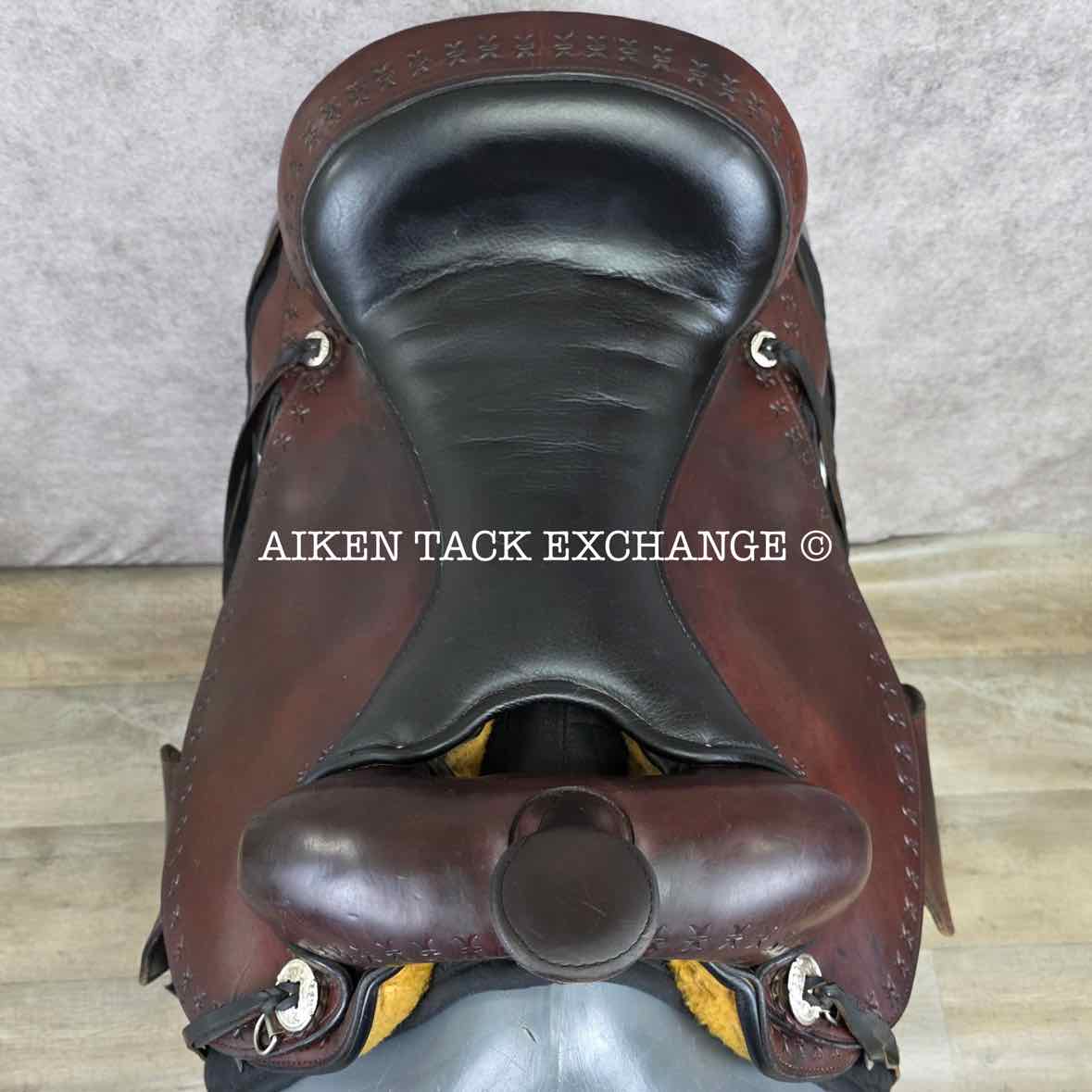 2013 Circle Y 1581 Alabama Trail Gaiter Western Saddle, 17" Seat, Wide Tree - Full QH Bars