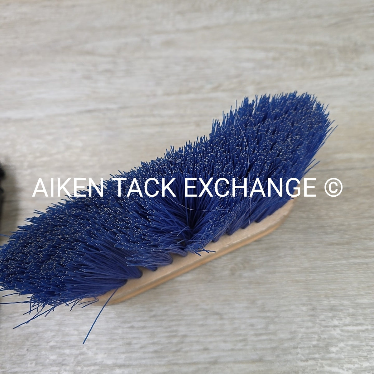 BARGAIN BUNDLE: 3 Brushes & 2 Curry Combs