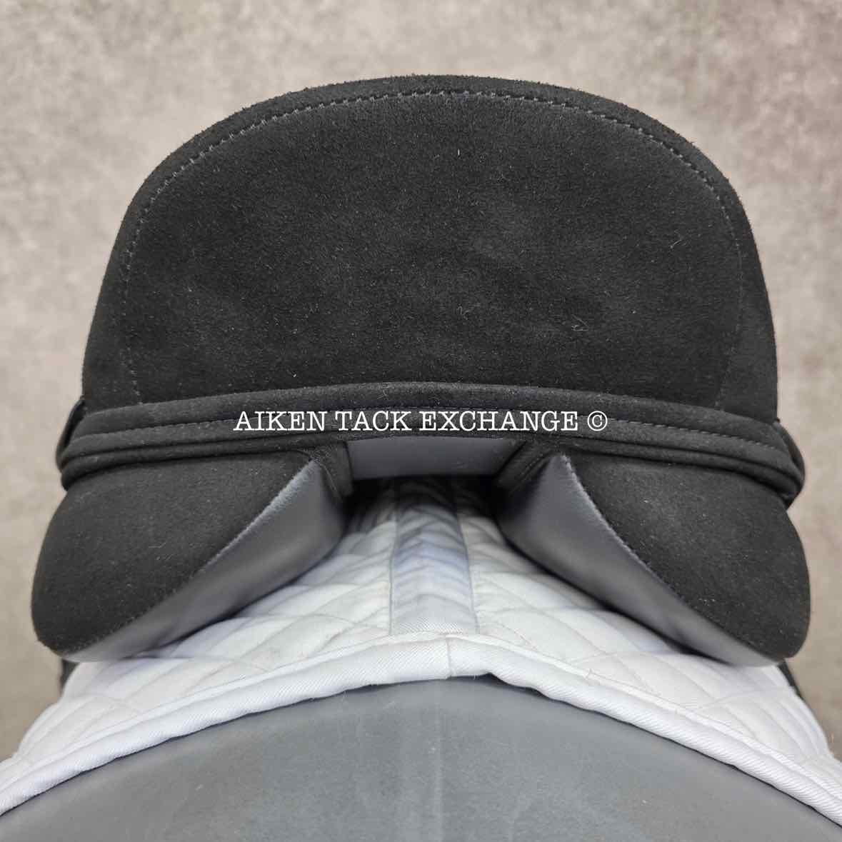 Thorowgood T4 Dressage Saddle, 17.5" Seat, Adjustable Tree - Changeable Gullet, Wool Flocked Panels