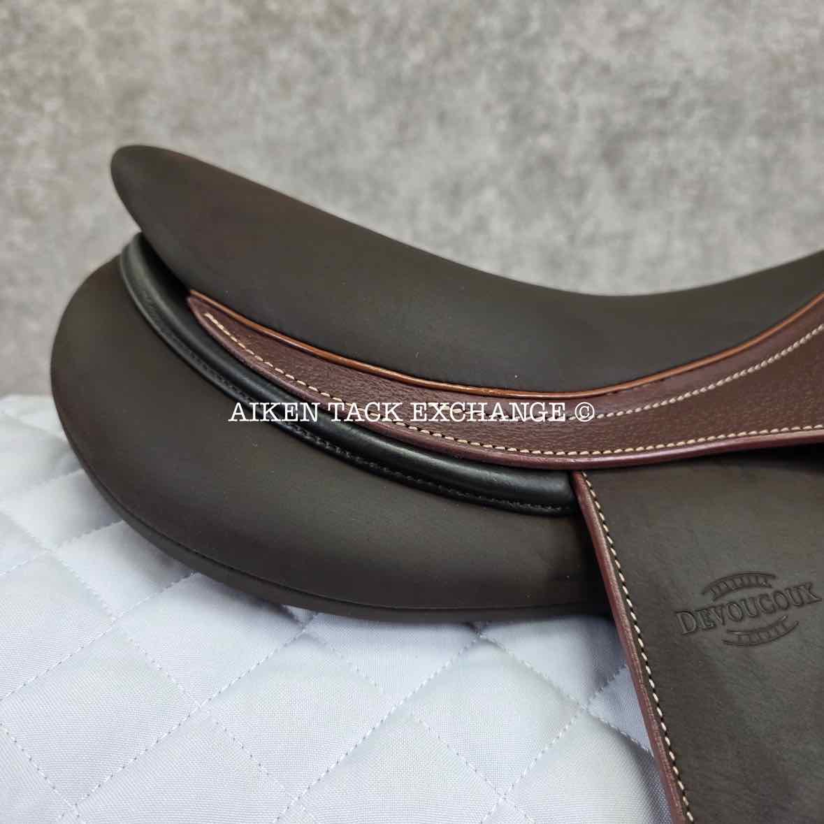 2023 Devoucoux Chiberta K Monoflap Jump Saddle, 16.5" Seat, 0KA Flap, Medium Tree, D3D Panels, Full Buffalo Leather