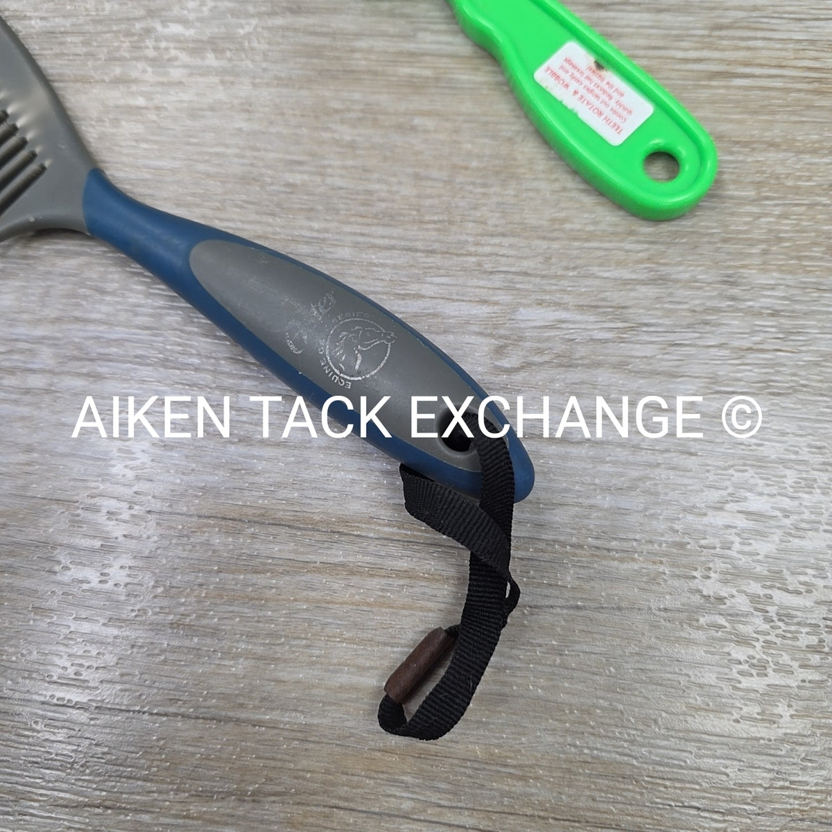 BARGAIN BUNDLE: 2 Combs & 2 Curry Combs