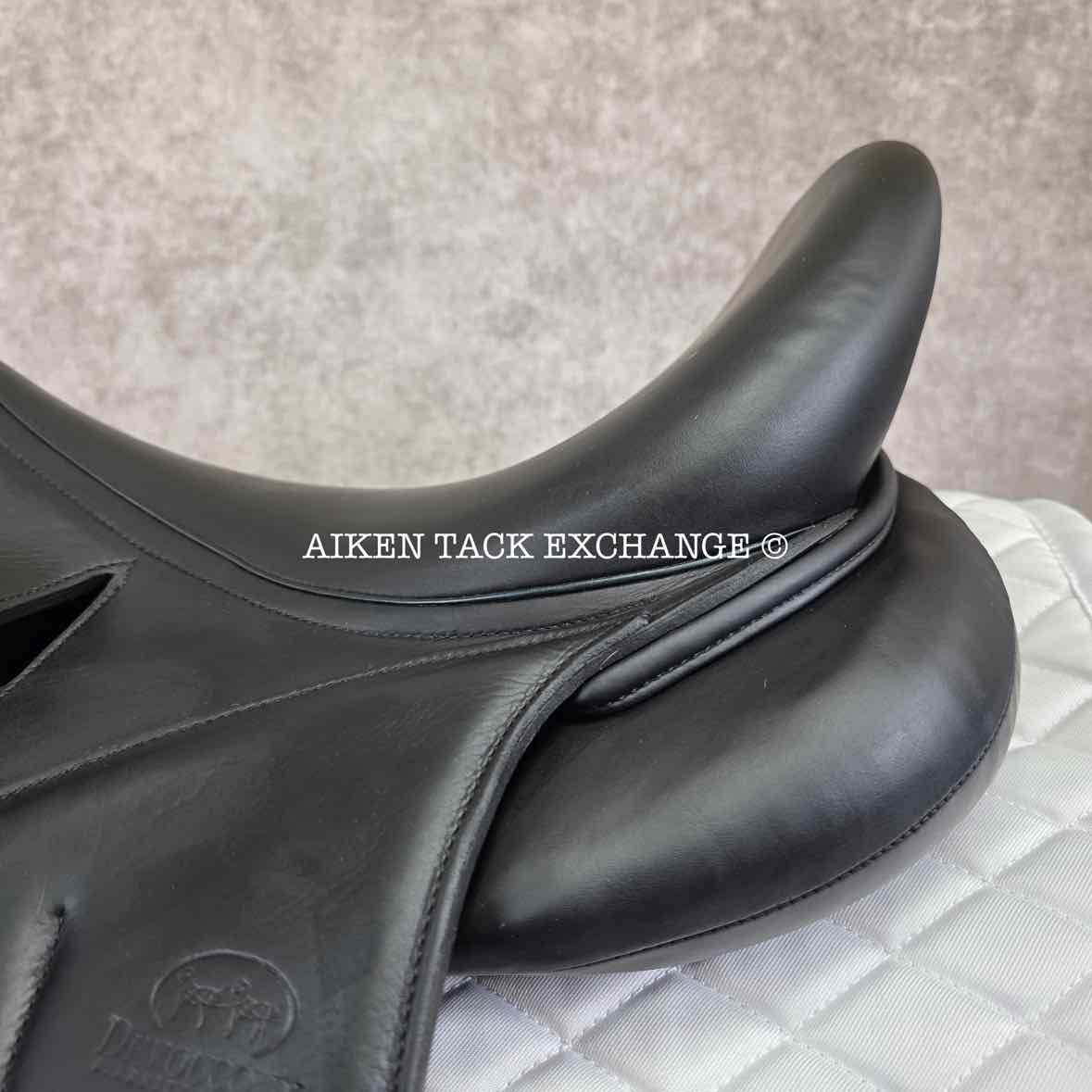 2017 Devoucoux Makila Lab Monoflap Dressage Saddle, 17" Seat - 2AA Flap, Medium Tree, D3D Panels, Full Buffalo Leather