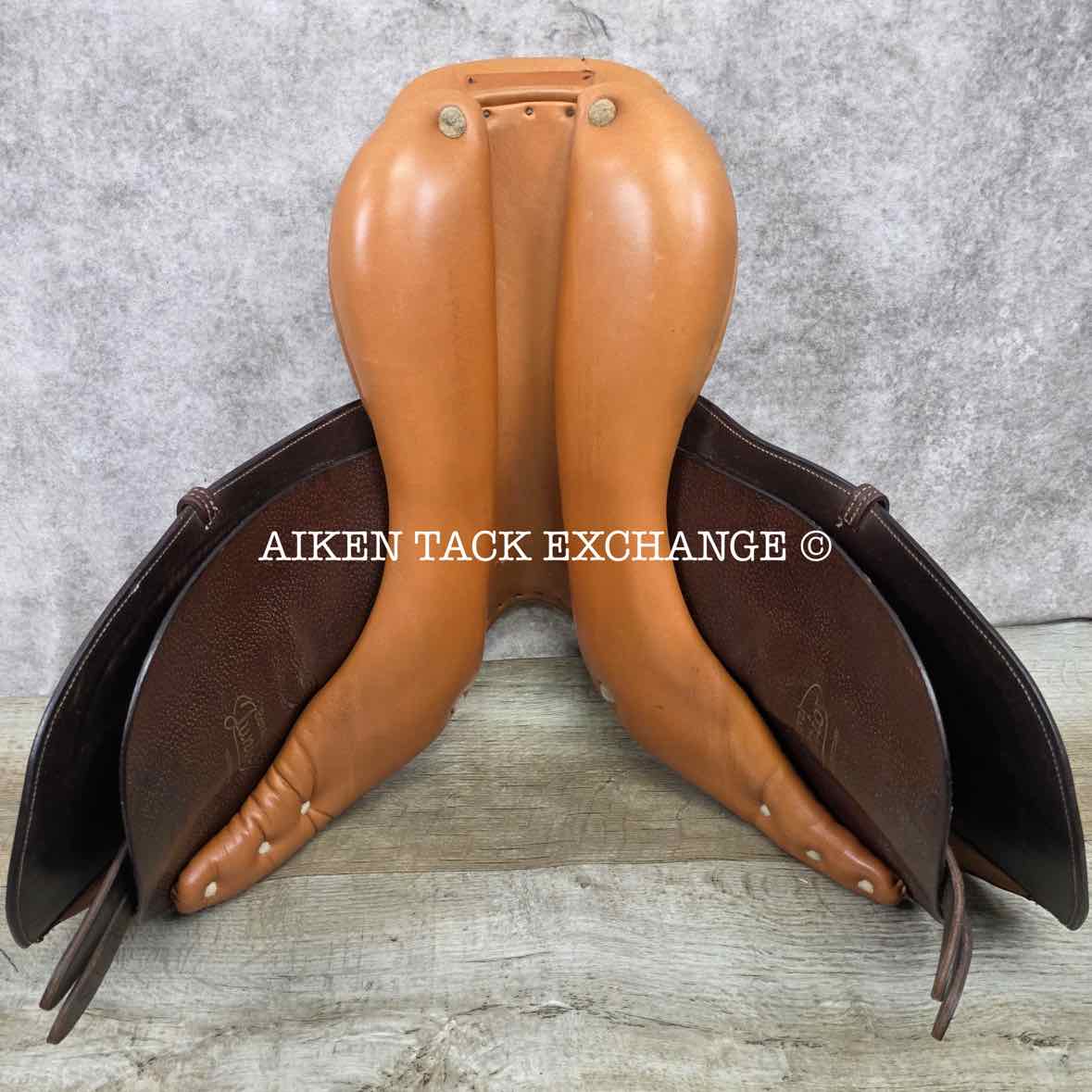 Beval LTD Junior Close Contact Saddle, 15" Seat, Medium Tree, Foam Panels